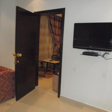 Marina Royal Hotel Suite Kuwait City Bagian luar foto